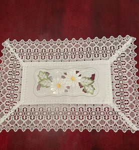 Daisies with Lace Border 12" x 18" Doily/Placemat