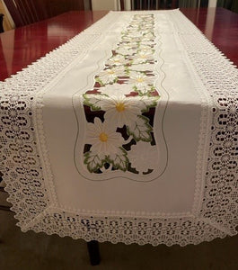 Daisies with Lace Border 16" x 52" Runner