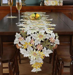 Fancy Sunflower 16" x 54" Table Runner (16" x 54")