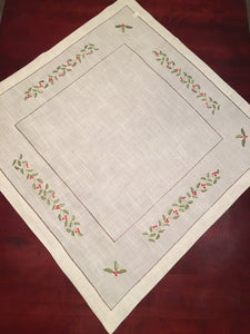 Holly Square Topper (35" x 35")