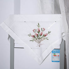 Load image into Gallery viewer, Rosebud Square Topper (35&quot; x 35&quot;)